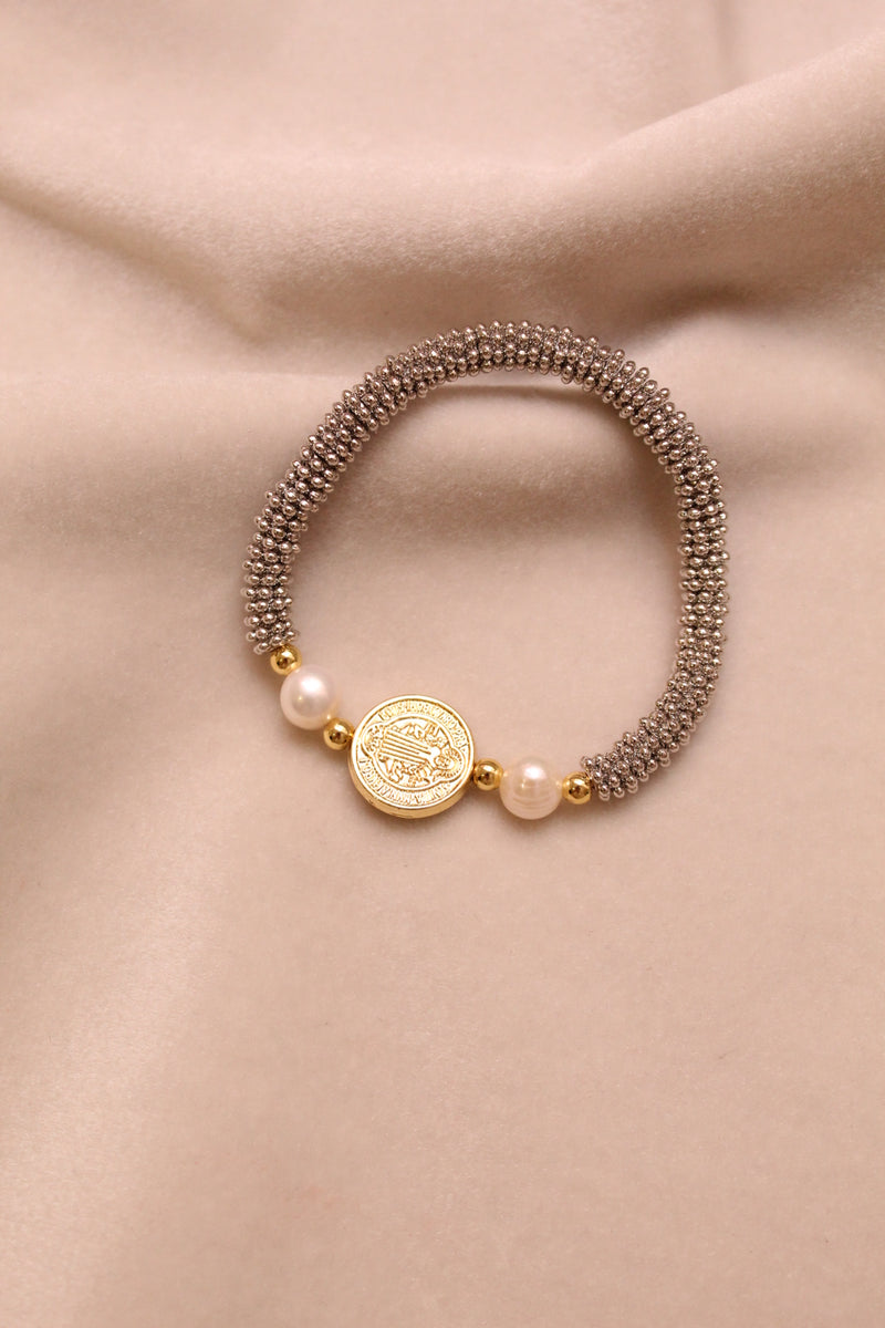 Pulsera Medalla San Benito con Perlas